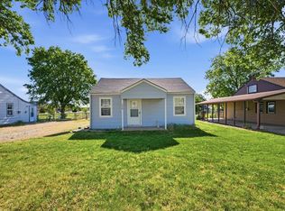 1536 N Andover Rd, Andover, KS 67002