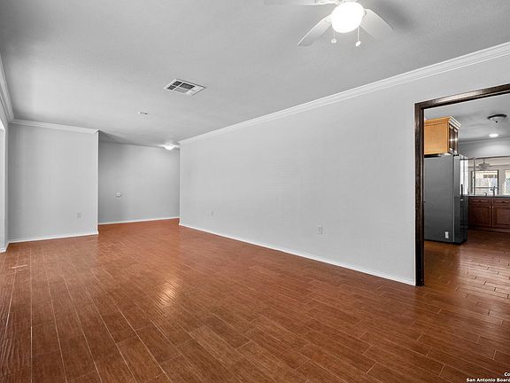 4th image of 10402 ROCK COVE LN