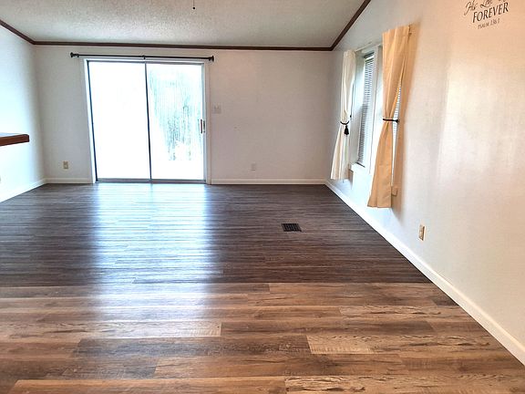 5th image of 353 Cider Press Rd