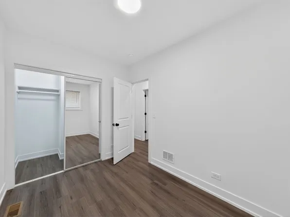 328 N Lockwood Ave #1, Chicago, IL 60644