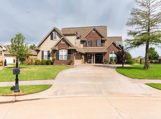 5202 Deerfield Ave, Enid, OK 73703