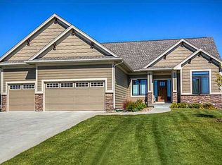 16205 Brookshire Dr, Urbandale, IA 50323
