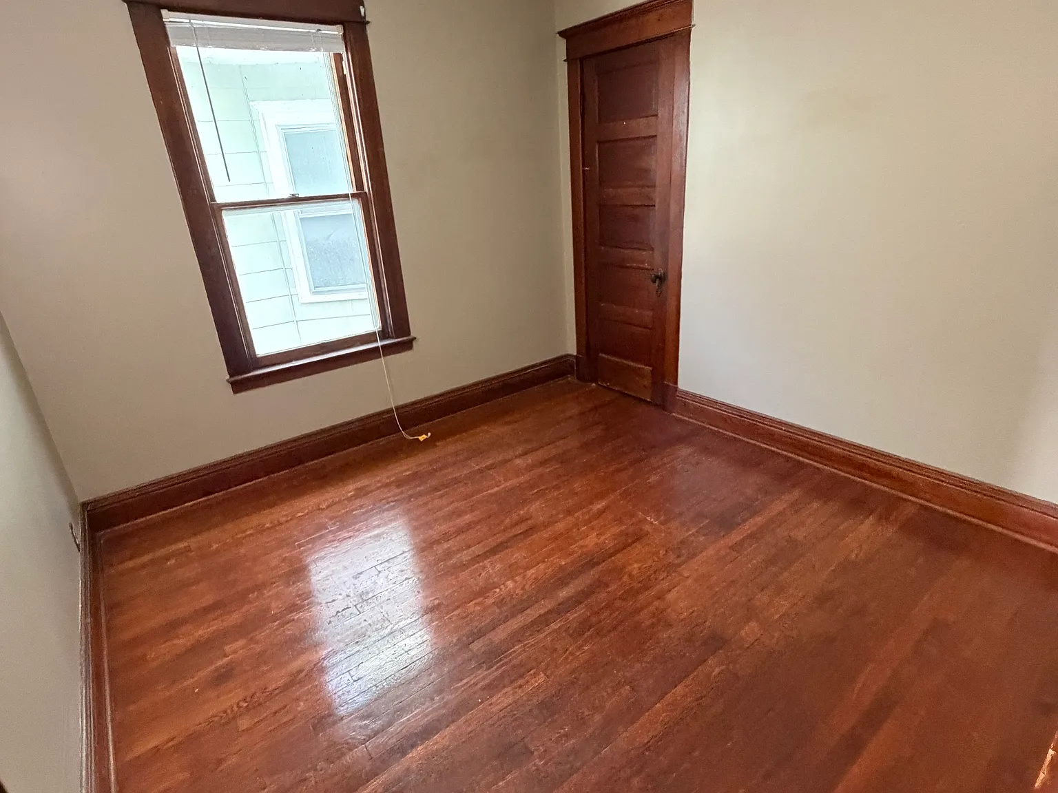 3 bed, 1000 sqft, $1,450 — Photo 3