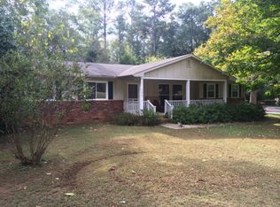 135 Holly Ln, Athens, GA 30606