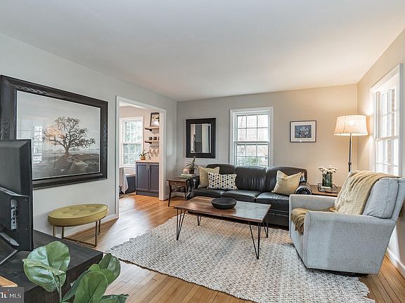 4th image of 2802 Jefferson Dr