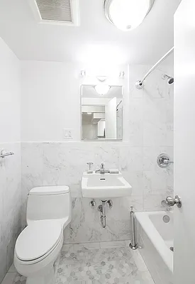 Rented by Zumper Inc | media 13