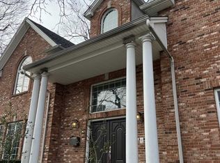 70 McElroy Ave, Fort Lee, NJ 07024