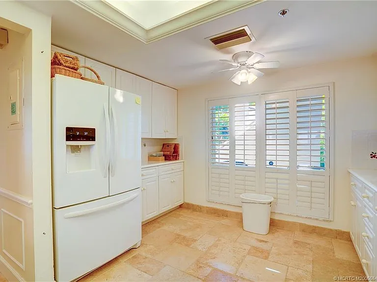184 NE Edgewater Dr #1001 — Photo 28