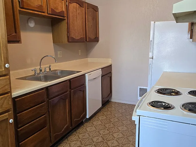 2321 McKinley St #A — Photo 6