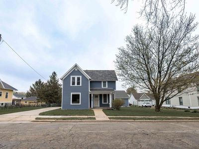 214 West Clarence Street, Dodgeville, WI, 53533