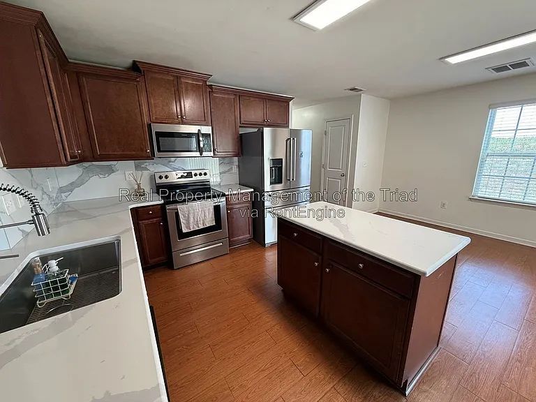 1759 Waverley Oak Dr — Photo 6