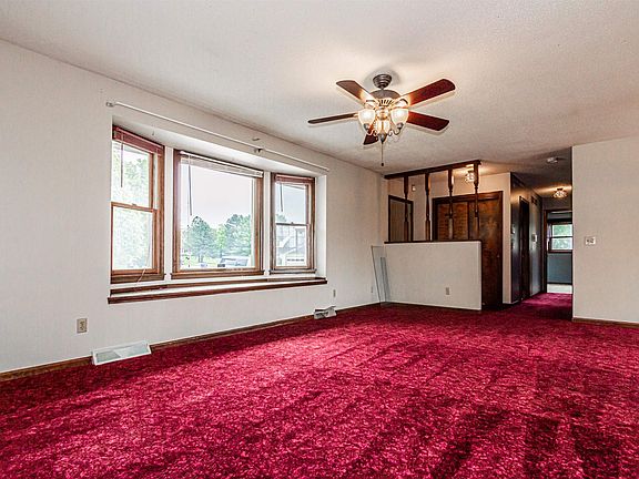 4th image of 526 Wheatland Dr