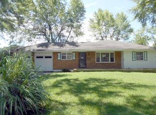 9303 E 82nd St, Raytown, MO 64138
