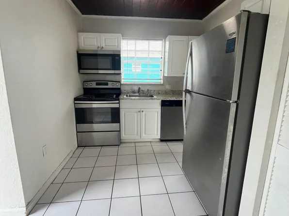 212 SW 11th Avenue, Delray Beach, FL 33444