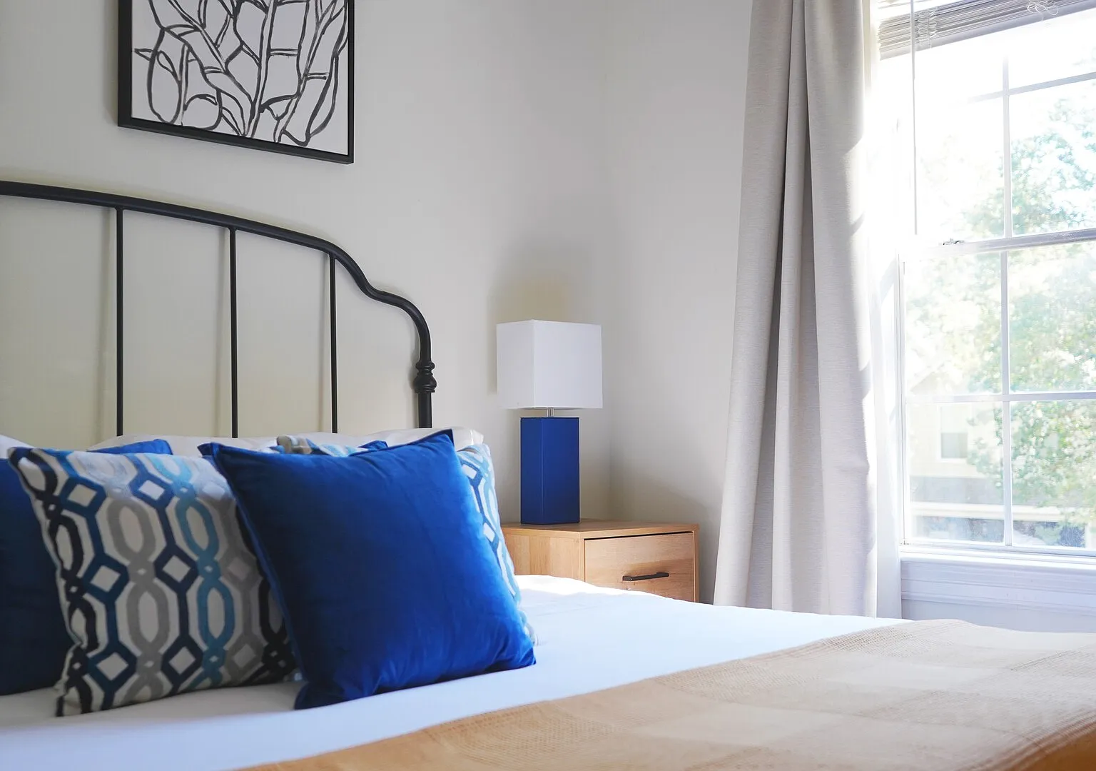 Casa Walden - Cozy Townhouse in Prime The Woodlands Location — Photo 2