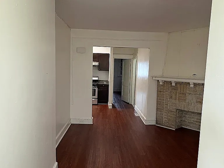 3356 Saint Vincent St #1F — Photo 2