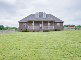 1145 Bass Rd, Bethpage, TN 37022