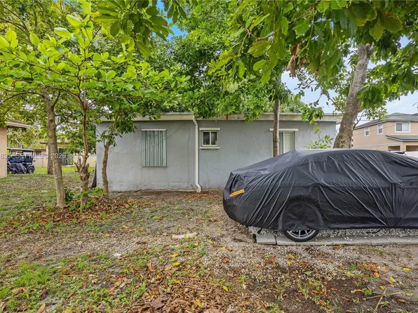 2901 NW 9th Ct, Pompano Beach, FL 33311