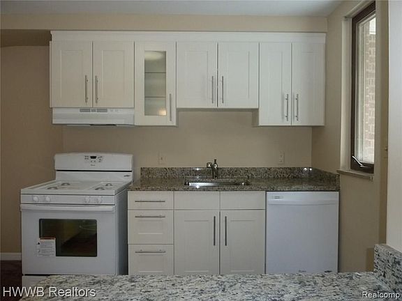 kitchen 4.jpg