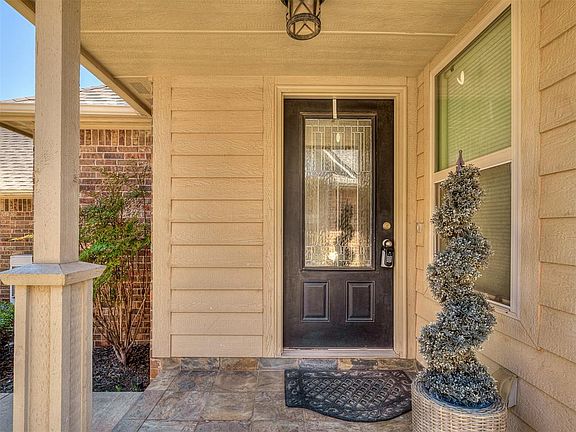 5th image of 11905 Wickford Pl