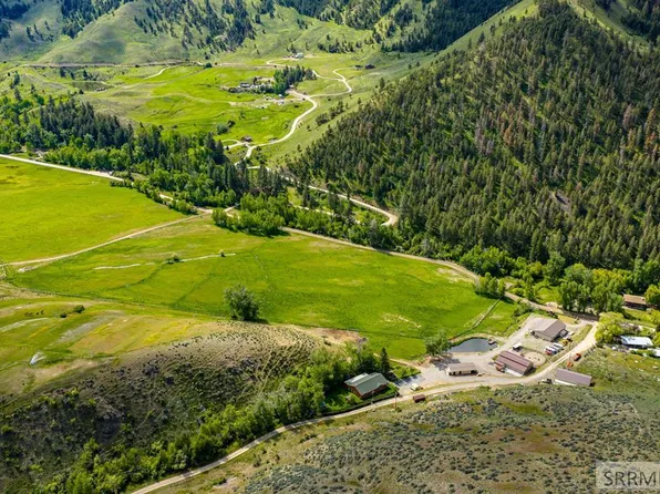 9 Little 4th Of July Creek Rd, North Fork, ID 83466