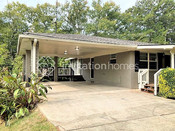 2nd image of 2940 Barry Ave SE