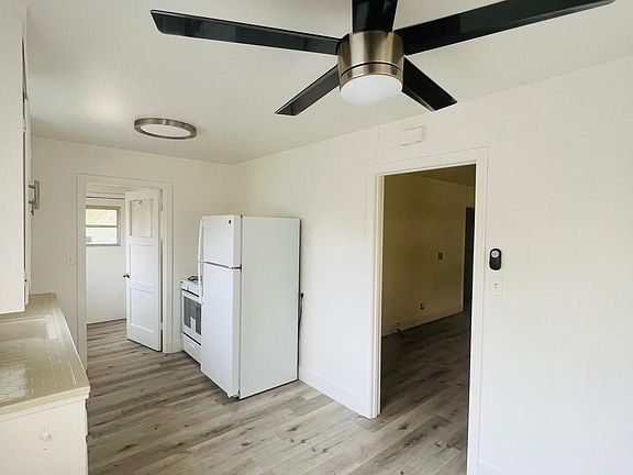 4th image of 4625 65th St #4625