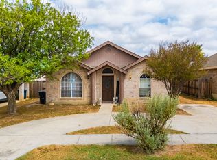 2219 Beverly Hills Blvd, Eagle Pass, TX 78852