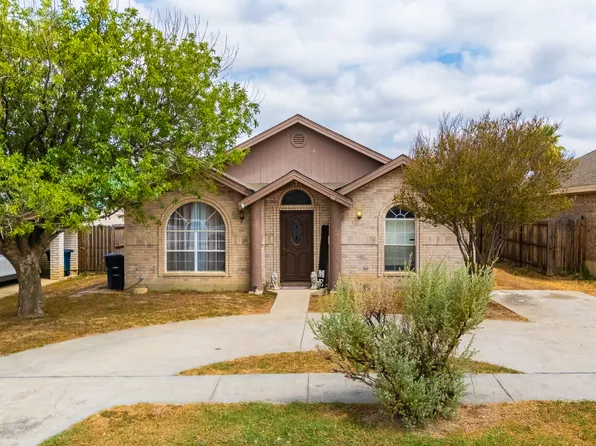 2219 Beverly Hills Blvd, Eagle Pass, TX 78852
