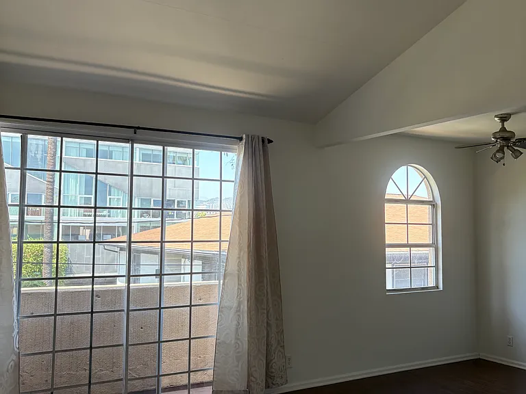 753 Wilcox Ave #7 — Photo 2