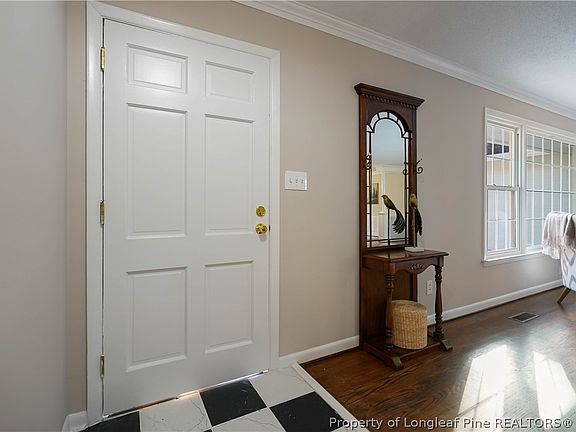4th image of 2515 Mirror Lake Dr