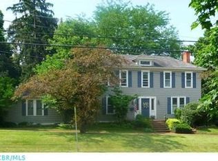 63 W Granville Rd, Worthington, OH 43085