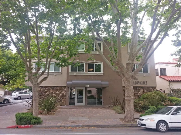 R 1114 Hopkins Ave (OH), 1114 Hopkins Ave APT 5, Redwood City, CA 94062