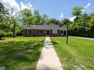 375 Palmer St SW, Pelham, GA 31779