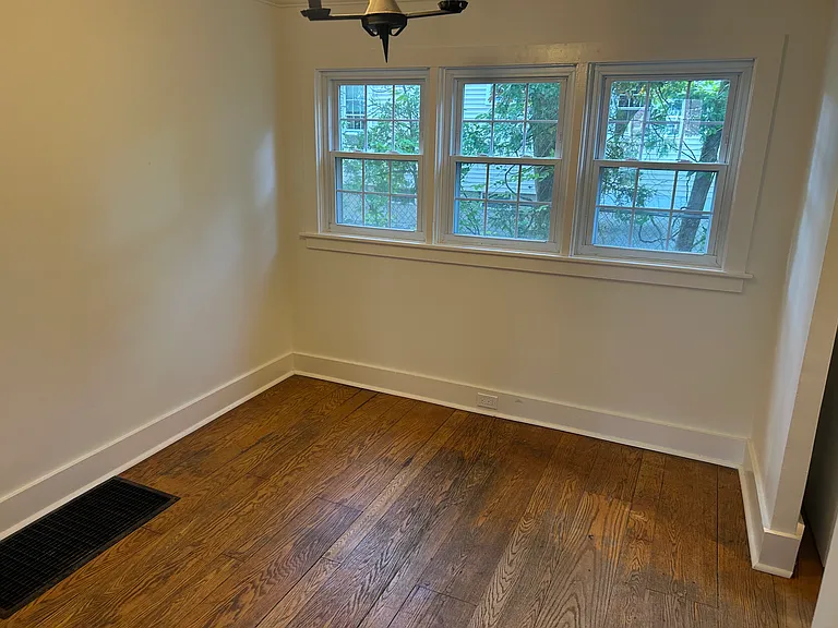 73 Court St — Photo 11