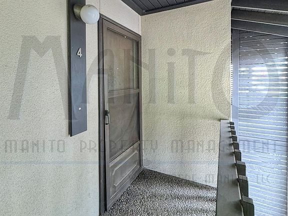 3rd image of 2801 S Grand Blvd APT 4