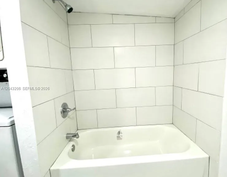 4307 SW 9th St #4307 — Photo 10
