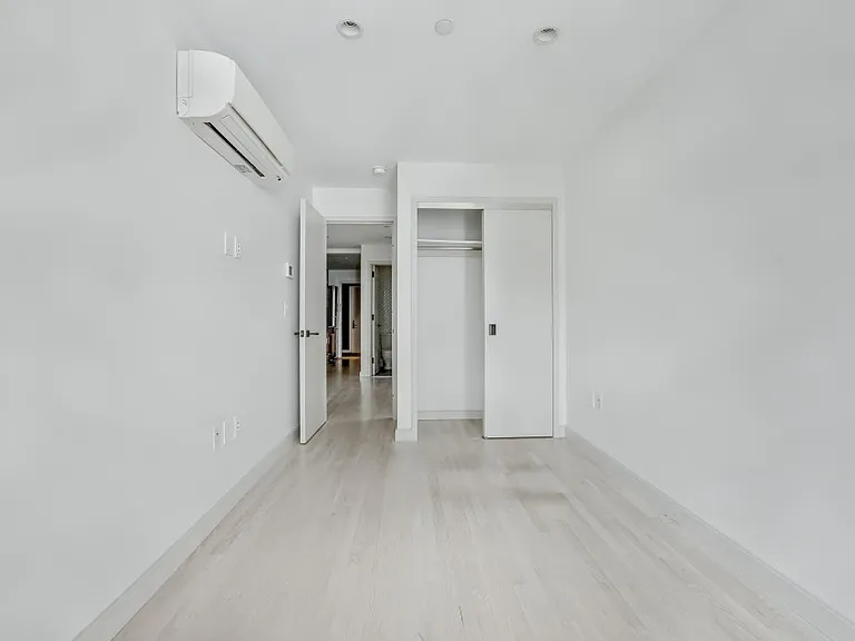152 2nd Ave #2F — Photo 6