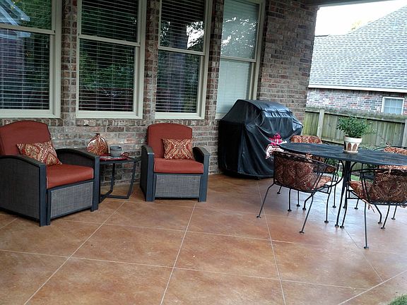 3rd image of 2825 Pinehurst Dr