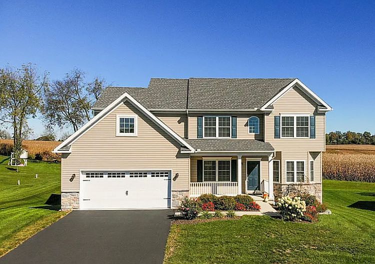 1st image of 113 Edinboro Ln