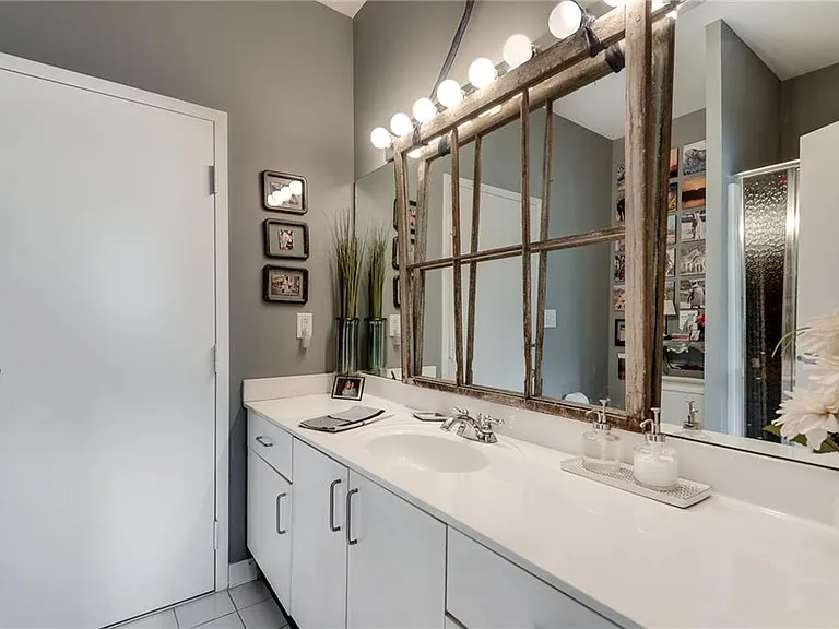 5200 Peachtree Rd #1101 — Photo 14