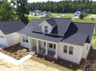 102 Steaphon Dr, Thomasville, GA 31757