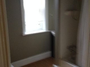 621 Emerald St, Harrisburg, PA 17110