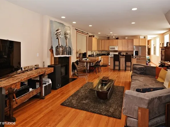 1503 W Erie St, Chicago, IL 60642