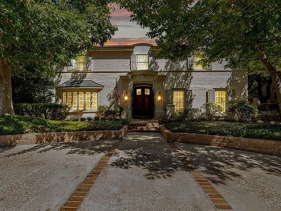 4th image of 611 Rivercrest Dr