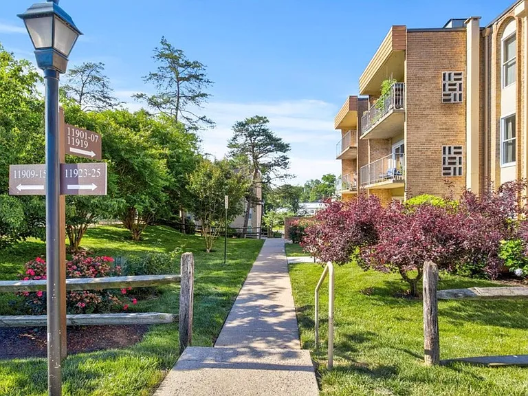 11903 Parklawn Dr #1 — Photo 11
