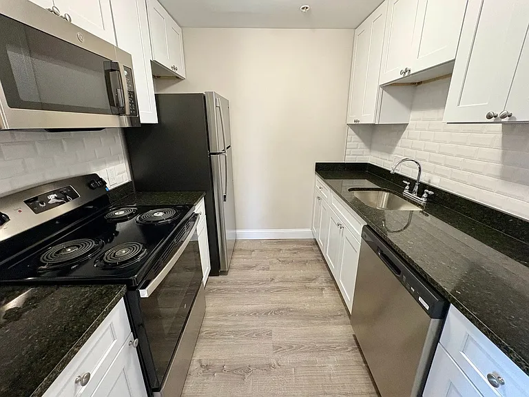 Border City Mills Apartments — Photo 30