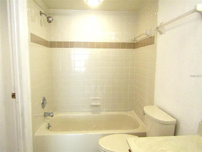 4434 Weybridge St #81 — Photo 10
