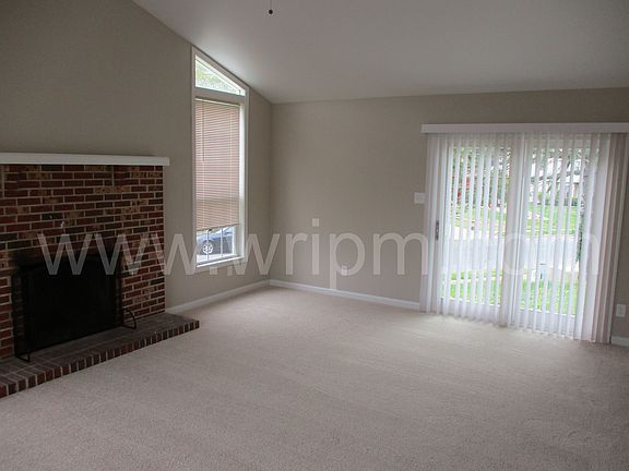 3rd image of 408 S Otter Branch Dr
