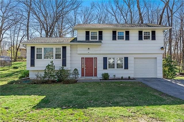 1st image of 34 Winthrop Dr